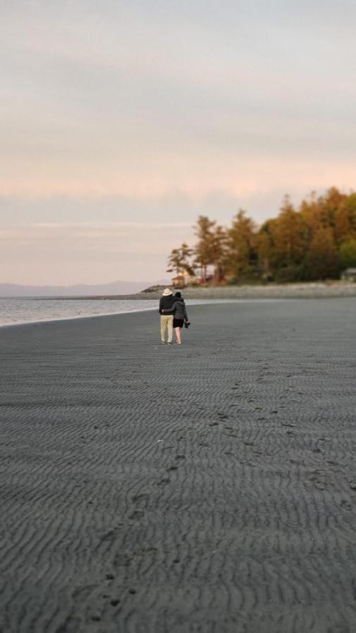Kye Bay Bnb - A Place To Breathe Comox Exterior foto