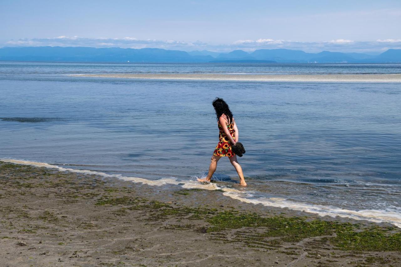 Kye Bay Bnb - A Place To Breathe Comox Exterior foto